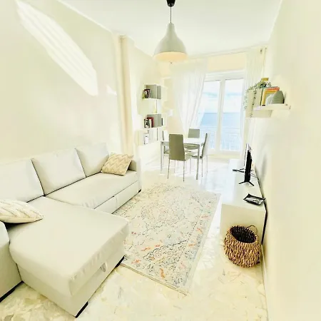 Sally's - Casa Peonia Apartmán Sanremo